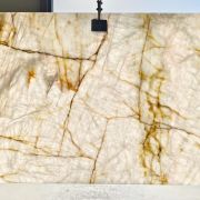 Onyx Cristallo